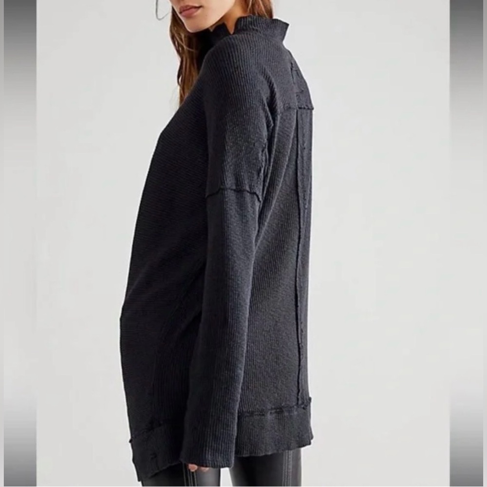 We The Free | Charcoal Black Casey Rib Tunic Sweater - Picture 2 of 9